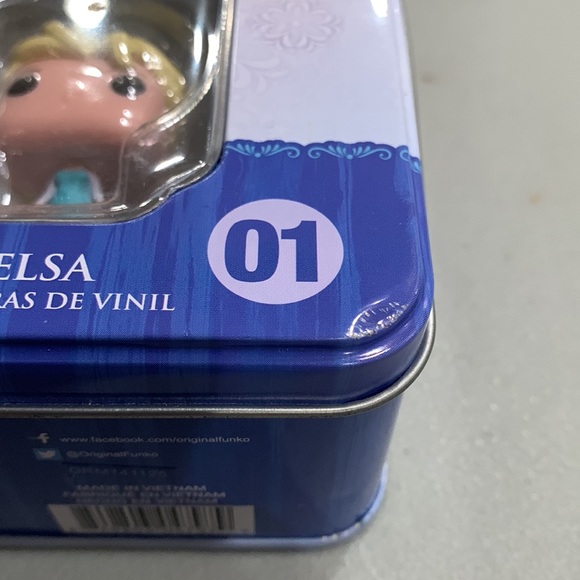 Disney’s Frozen Funko Pocket Pop collector tin set - Picture 10 of 13
